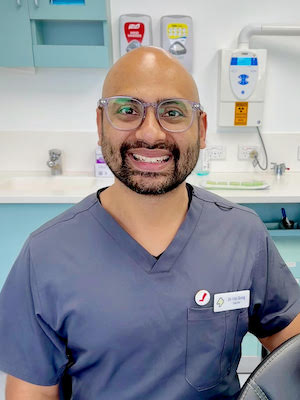 Dr Vaibhav Garg (Dentist)
